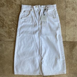 NWT Zara white skirt